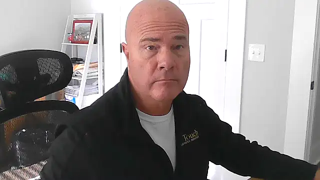 cyclone1212 online show from 11/04/25, 02:16