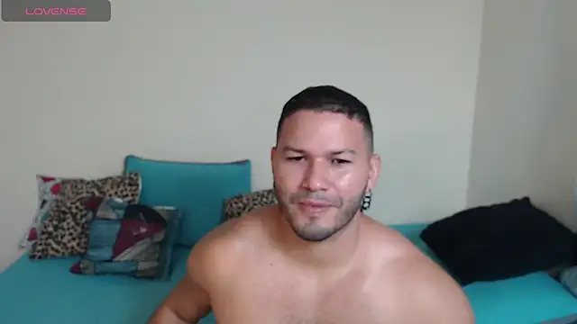 Snapshot of Tim_mz01 chatting on 05/07/26, 12:54 Tim mz01 online show from 05/07/26, 12:54