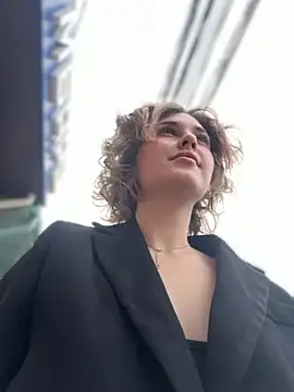 KellyKeler online show from 11/19/25, 11:21