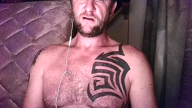 Snapshot of Yournaughty chatting on 07/07/26, 06:47 Yournaughty online show from 07/07/26, 06:47