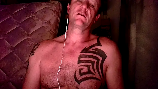 Snapshot of Yournaughty chatting on 07/21/26, 05:43 Yournaughty online show from 07/21/26, 05:43
