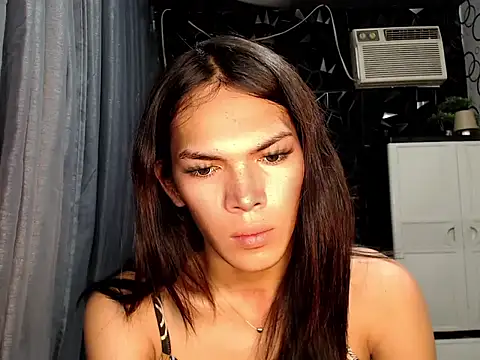 ladyhotcuming online show from 06/20/26, 11:51
