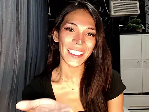 ladyhotcuming online show from 06/22/26, 11:18