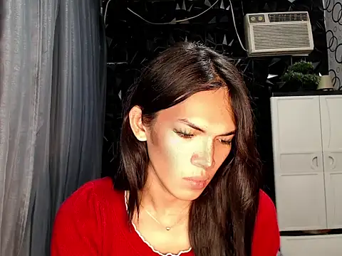 ladyhotcuming online show from 06/24/26, 12:31