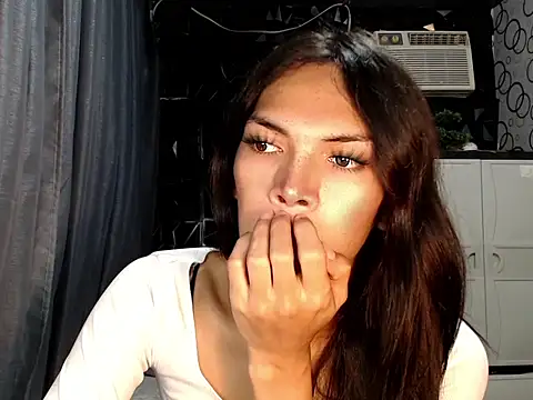 ladyhotcuming online show from 07/08/26, 10:25