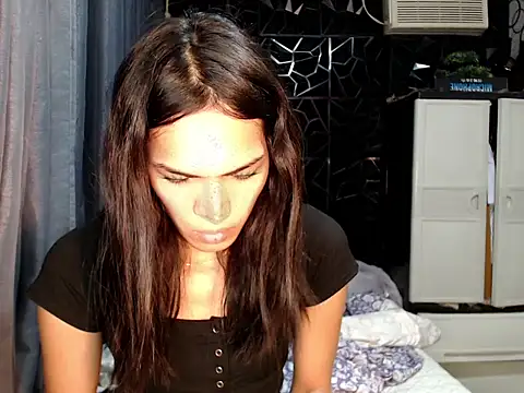 ladyhotcuming online show from 07/13/26, 12:57