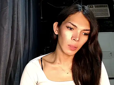 ladyhotcuming online show from 07/22/26, 09:01