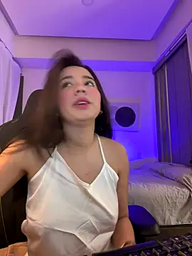 Michelle Zoe online show from 12/17/25, 06:52