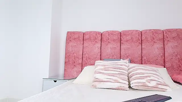 emmacurvy online show from 11/13/25, 03:05