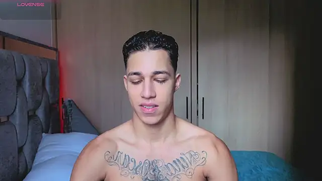 orionblaze69  online show from 12/04/25, 08:06