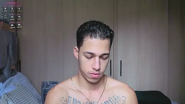 orionblaze69  online show from 12/22/25, 06:38