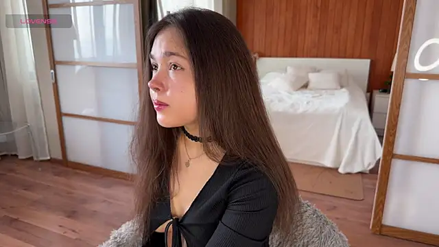 Snapshot of PlumyBun chatting on 12/20/25, 07:26 PlumyBun online show from 12/20/25, 07:26