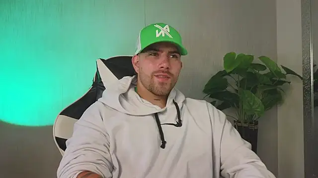 Ades Lowe online show from 11/24/25, 11:54