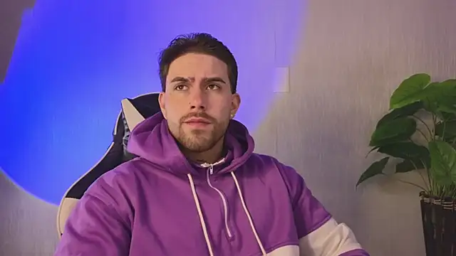 Ades Lowe online show from 11/26/25, 10:38