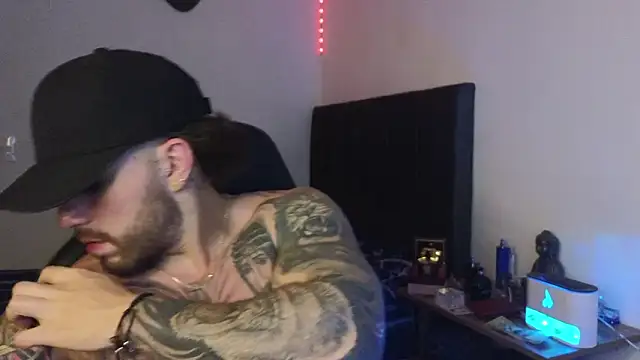 Ades Lowe online show from 02/12/26, 07:03