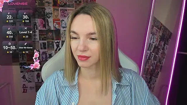 NessaDiazz online show from 10/24/25, 01:24
