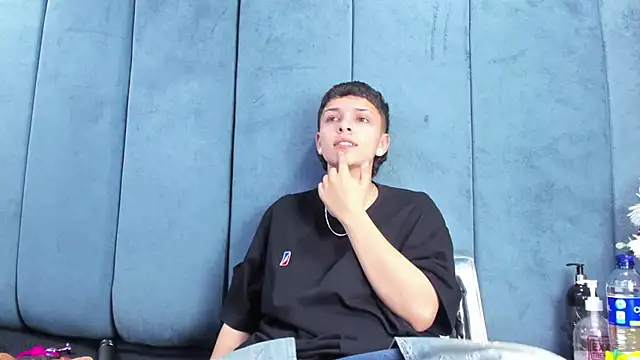 Megan Thompson  online show from 02/12/26, 02:17