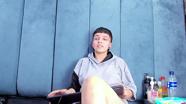 Megan Thompson  online show from 03/21/26, 08:30