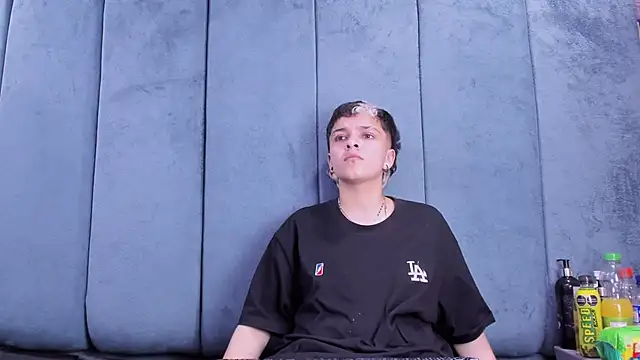 Megan Thompson  online show from 04/22/26, 02:47