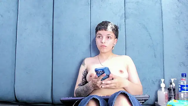 Megan Thompson  online show from 05/23/26, 02:28