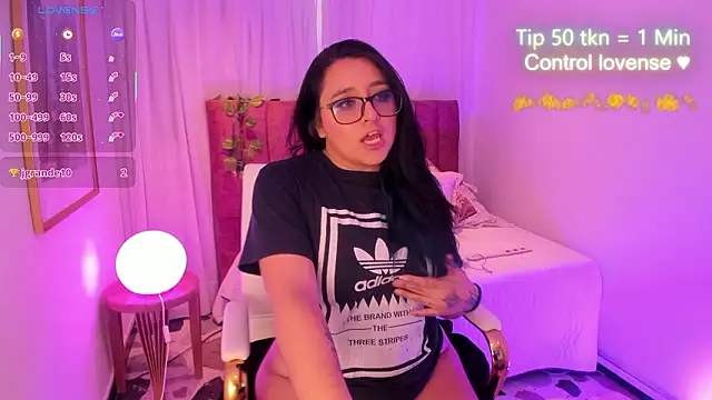 Cherry blush  online show from 02/17/26, 08:59