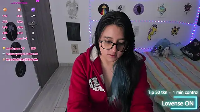 Snapshot of Cherry_blush_ chatting on 06/11/26, 02:53 Cherry blush online show from 06/11/26, 02:53