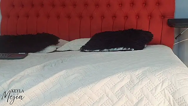 keyla mejia online show from 02/11/26, 11:59