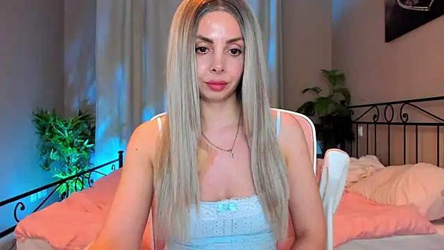 VelvetEliza online show from 04/04/26, 08:28