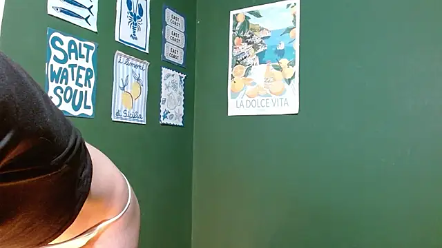 Roxiehood online show from 11/23/25, 02:00