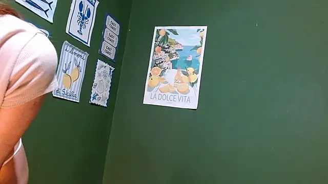 Roxiehood online show from 12/03/25, 01:46