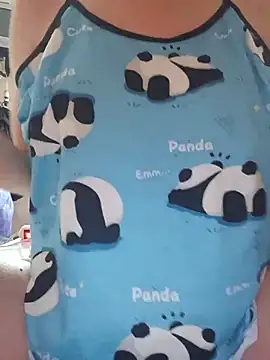 Hottiesophie online show from 07/17/26, 04:12