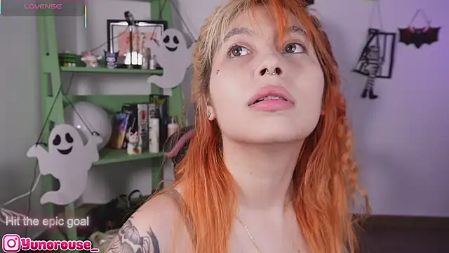 YunoRose  online show from 11/04/25, 04:00