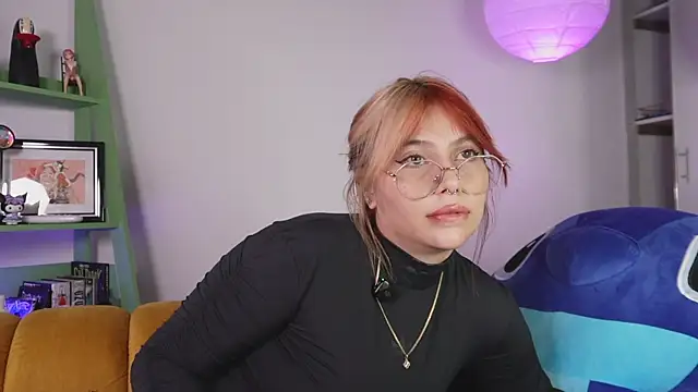 YunoRose  online show from 12/19/25, 04:52