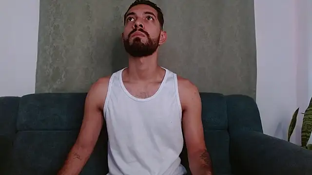 Snapshot of ReyPablo1 chatting on 09/08/25, 08:30 ReyPablo1 online show from 09/08/25, 08:30