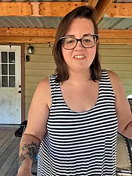 Snapshot of valeriejane chatting on 10/17/25, 08:00 valeriejane online show from 10/17/25, 08:00