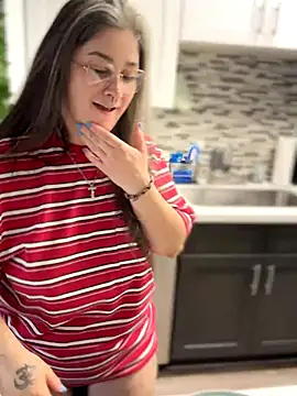 Alix Valentine online show from 09/25/25, 08:34