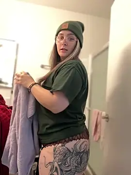 Alix Valentine online show from 12/21/25, 10:50