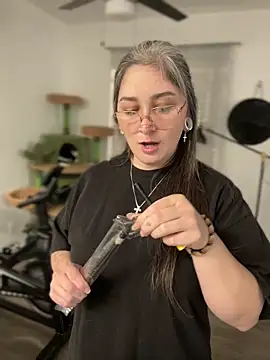 Alix Valentine online show from 02/06/26, 09:18