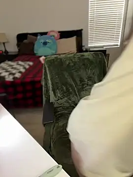 Alix Valentine online show from 02/08/26, 05:38