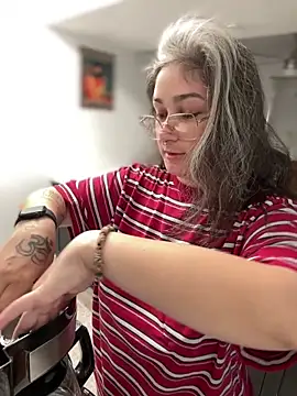 Alix Valentine online show from 03/21/26, 04:21