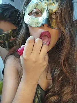 sam honey5 online show from 12/14/25, 05:18