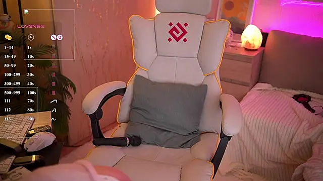 bryk elise online show from 04/23/26, 01:57