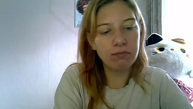 Lily Ember online show from 09/27/25, 10:09
