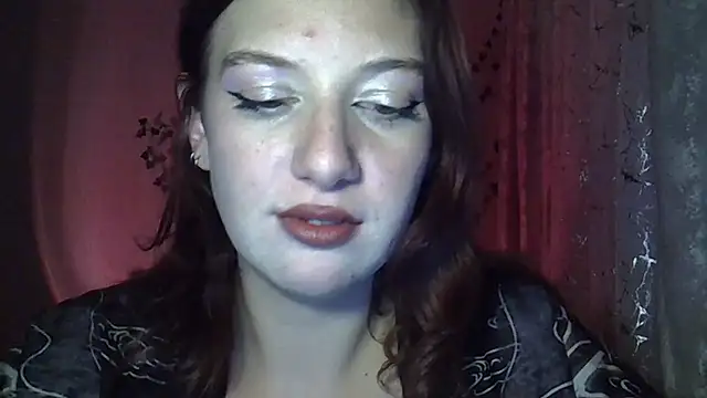 Lily Ember online show from 10/19/25, 07:14
