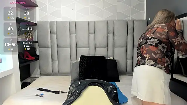 Charlot milf online show from 02/10/26, 11:58