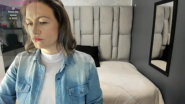 Charlot milf online show from 03/26/26, 11:38