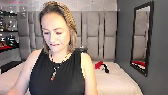 Snapshot of Charlot_milf chatting on 05/30/26, 11:18 Charlot milf online show from 05/30/26, 11:18