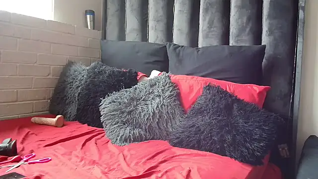 dark honeyx26 online show from 11/15/25, 08:11