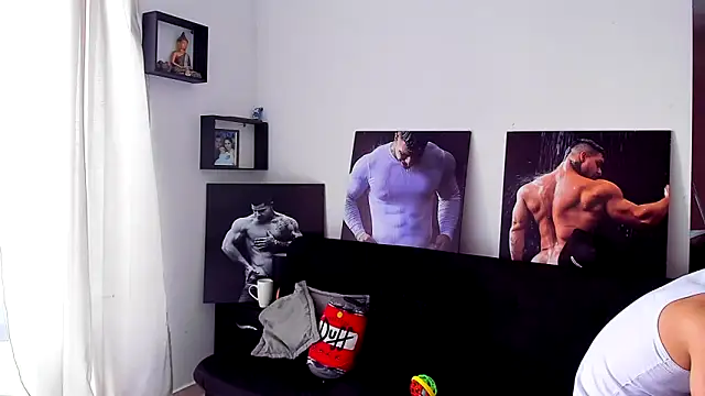 Marck Mathews online show from 12/04/25, 02:37