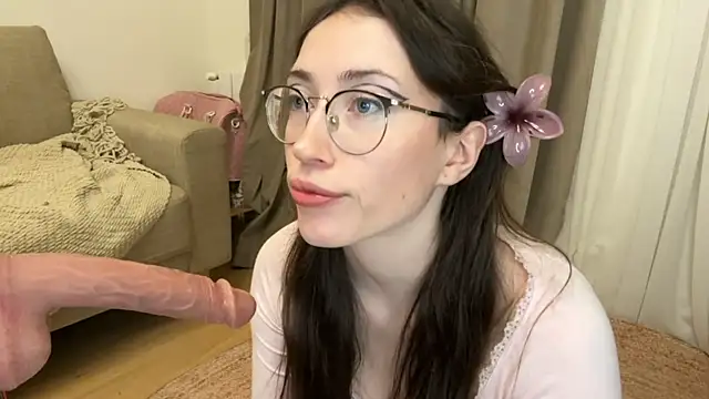 Kelly Berry   online show from 12/16/25, 05:18